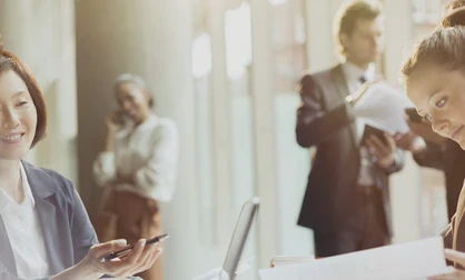 2025香港施政报告深度解读：产业机遇、金融新政与人才战略