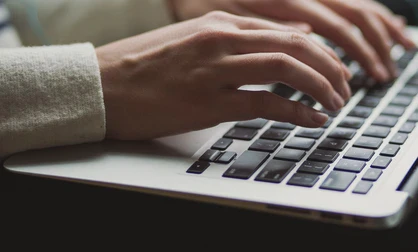 企业出海首选香港？深度解析注册优势、转口贸易实操与合规要点